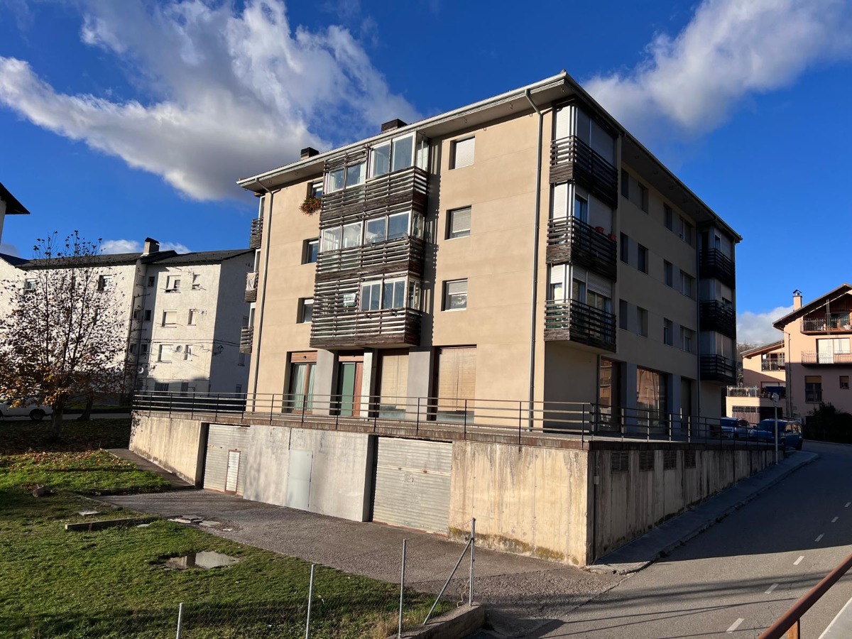 Imagen piso 1 casa 1 si.jpg